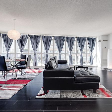 3Bdrm Lake View Condo In Toronto Dış mekan fotoğraf